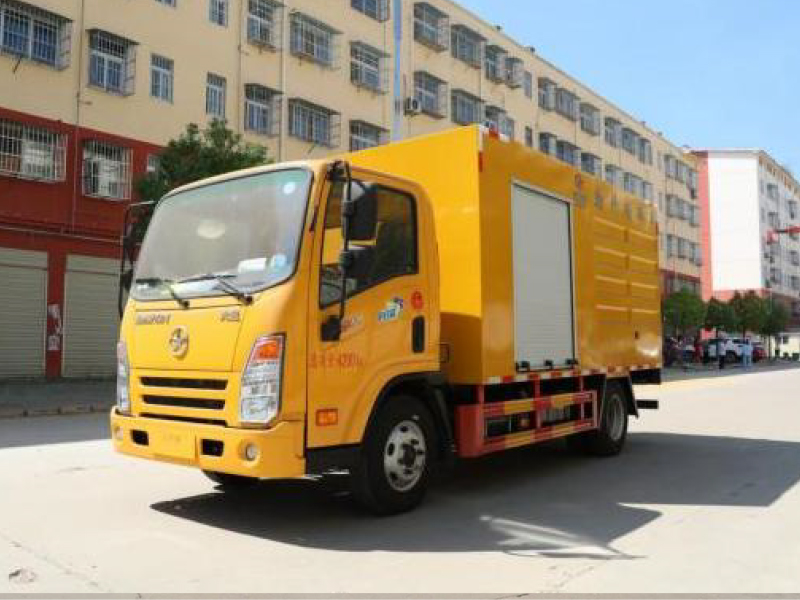 大运物料粉碎车