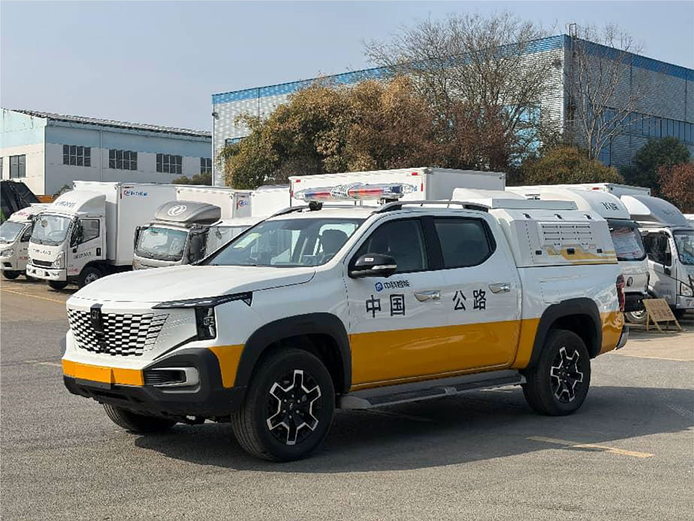 无人机智能公路巡检指挥车